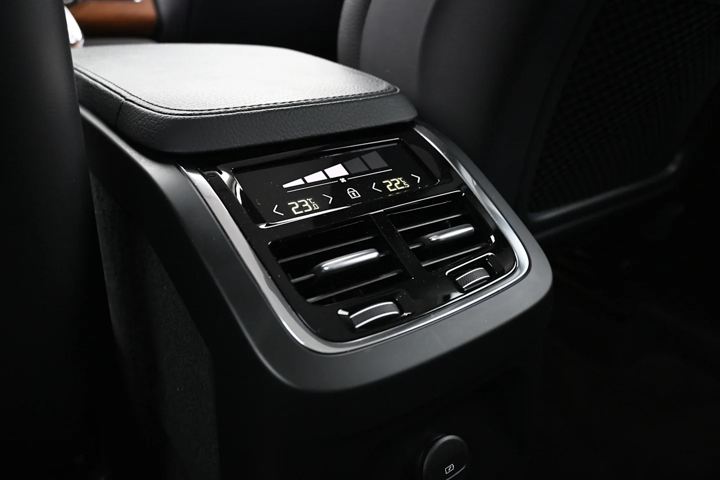 Car Image - 5qyLj4gXbXmKGYMWqBGLkk