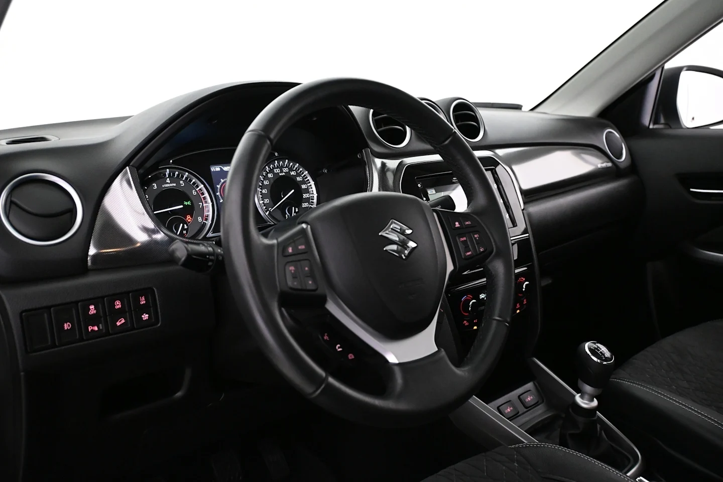 Car Image - 393NHazMXLg35TceCa4sGV