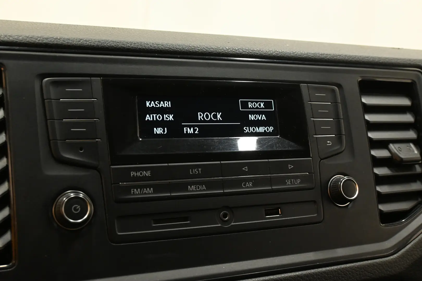 Car Image - 2mHVyWxotyuWy5bZ4BLs4a