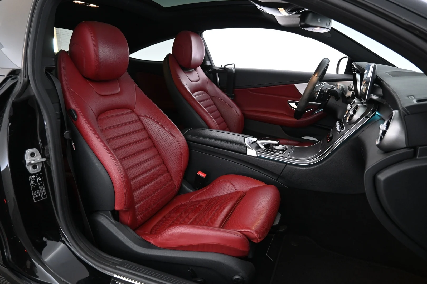 Car Image - kBqNVwfX2JuaHbMOz3AdN
