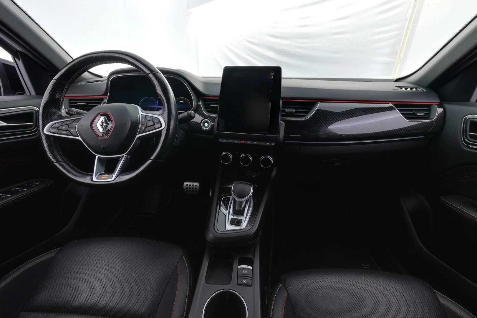 Car Image - 4E2Yx29YA9EcljVcLwJVe5