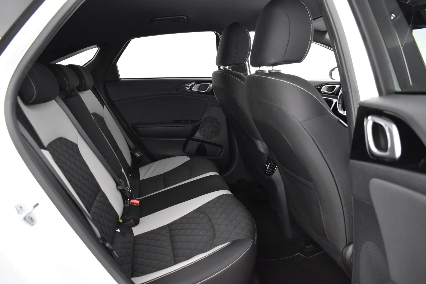 Car Image - 1NjVddsVdvfwiN3dbEWztP