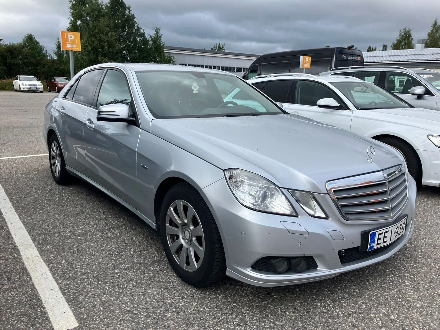 Car Image - 5m74vwWMaET2fSJ8u05Xry