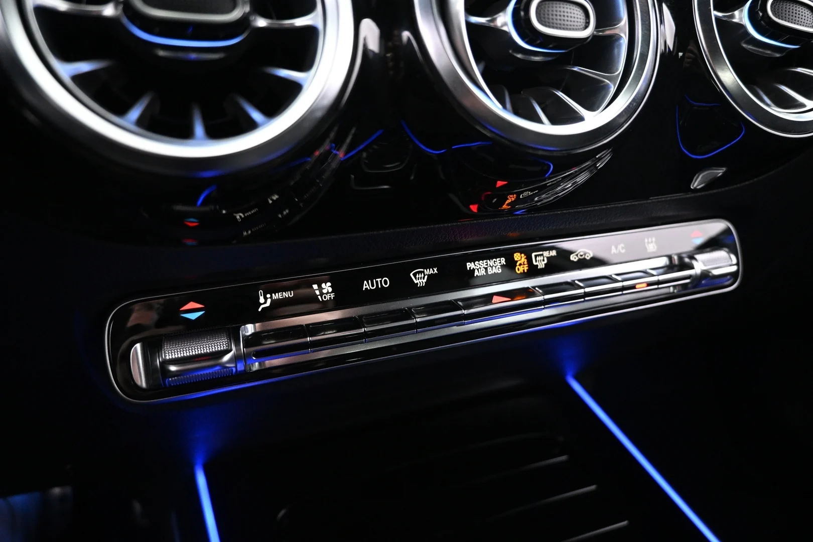 Car Image - 7r0ZUUwW10CieONI8LrYAX