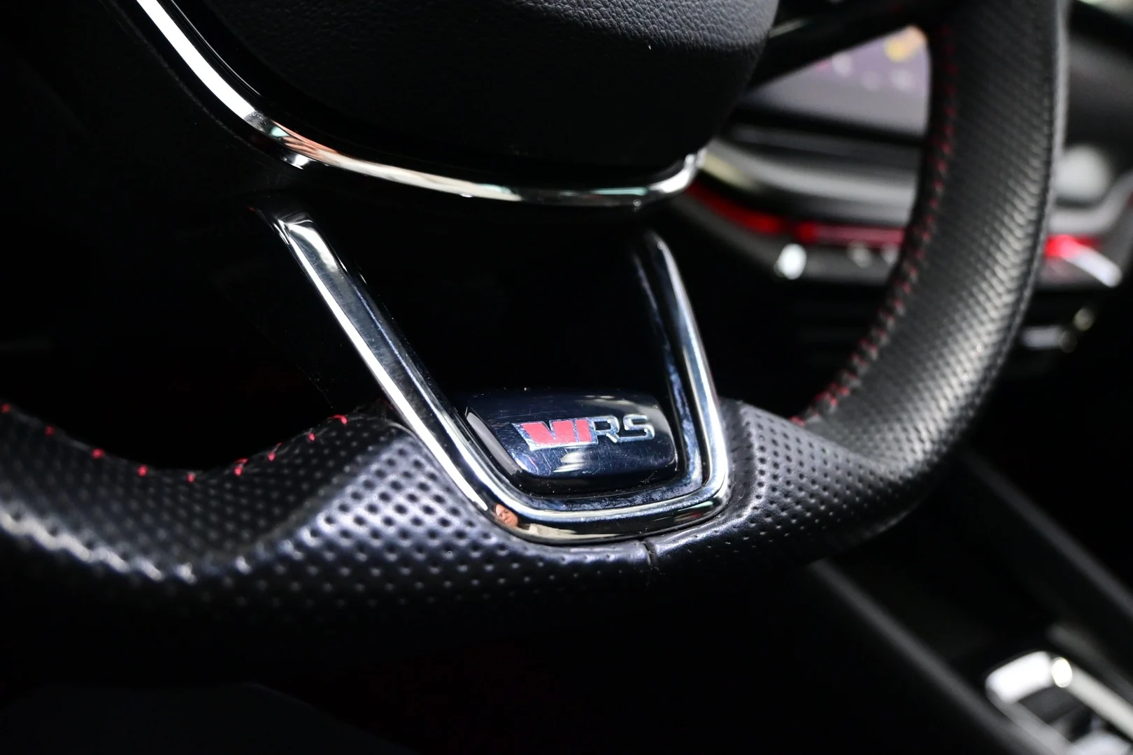 Car Image - 3ts1eHSWrDWJhJA7TNOYmY