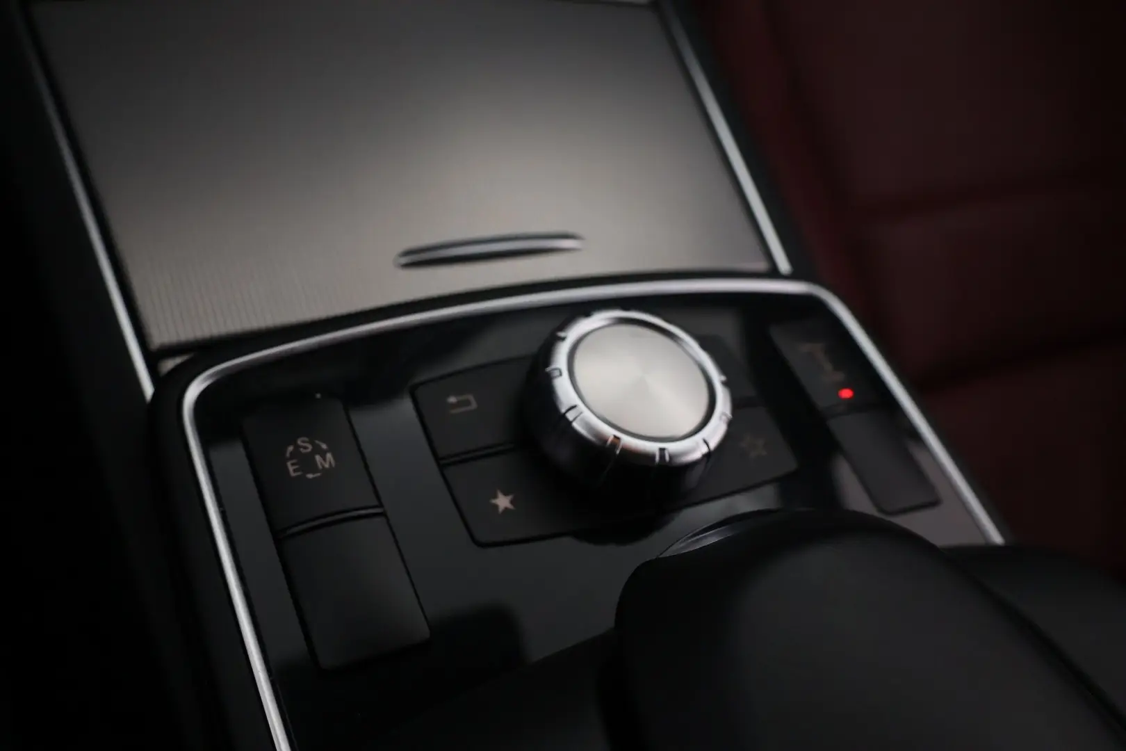 Car Image - 1SAiNoMKsbc9MGObSp0OvX