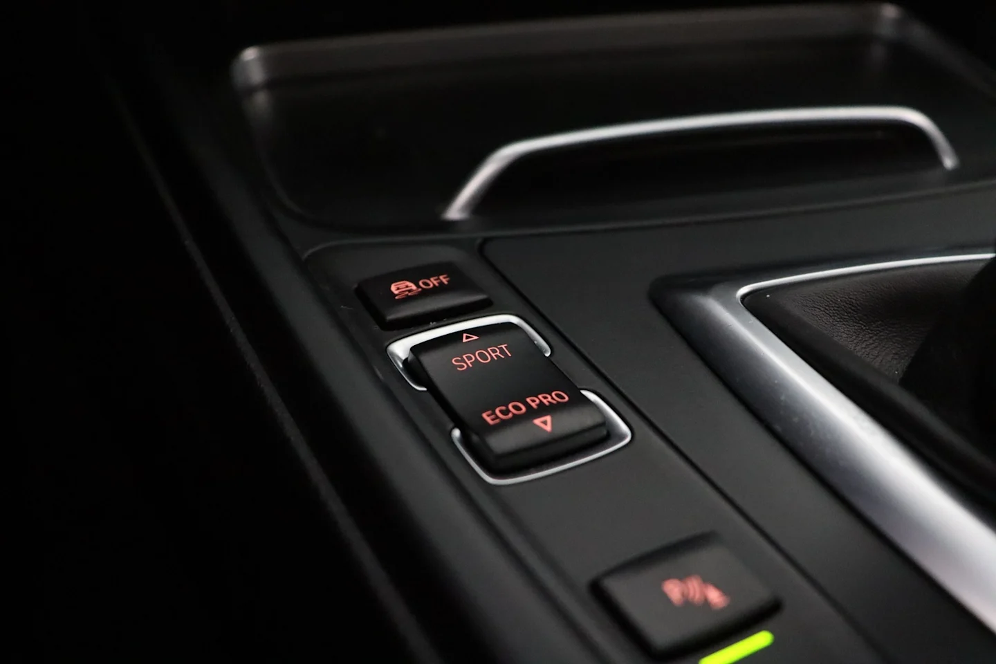 Car Image - fmveSAFGcsn2aER0WPS6m