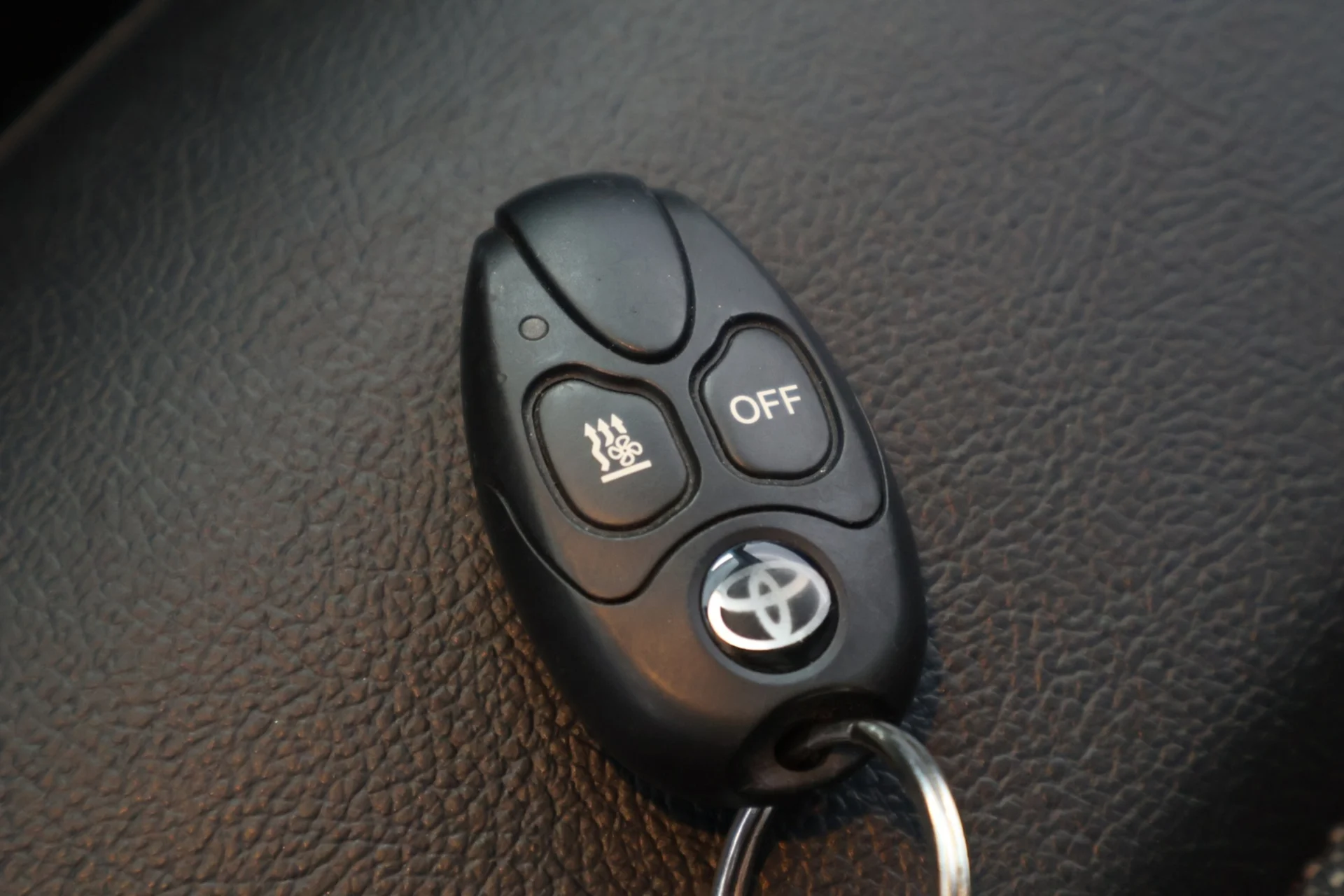 Car Image - 4ypYDqXEJR1HDFZ4JX2Ms5