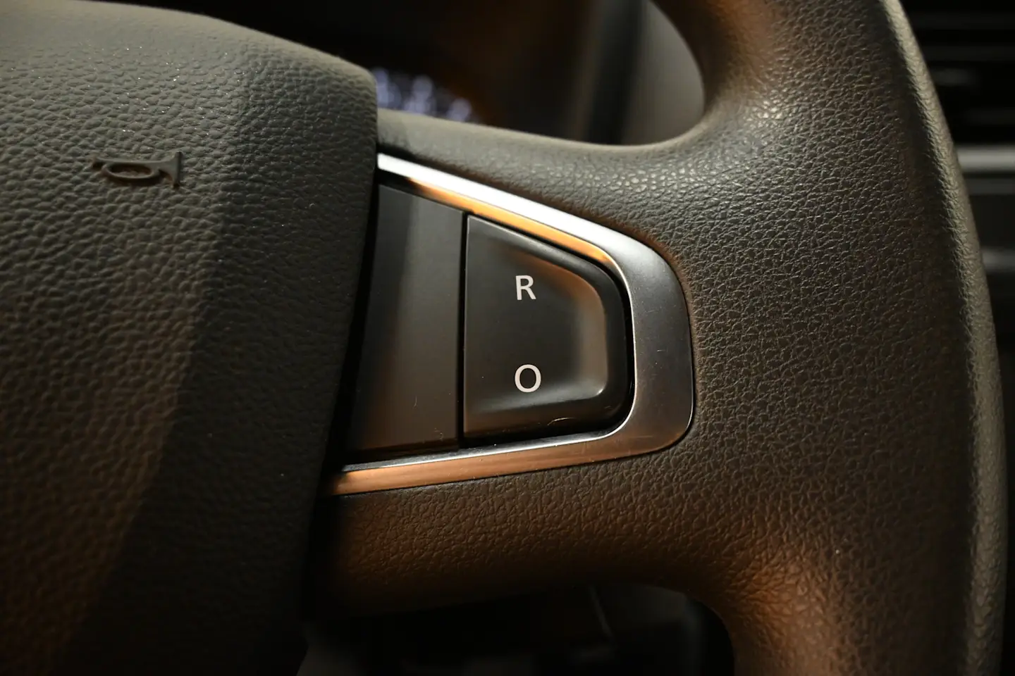 Car Image - 6tYtiLMKProEjgyMJtFGl6