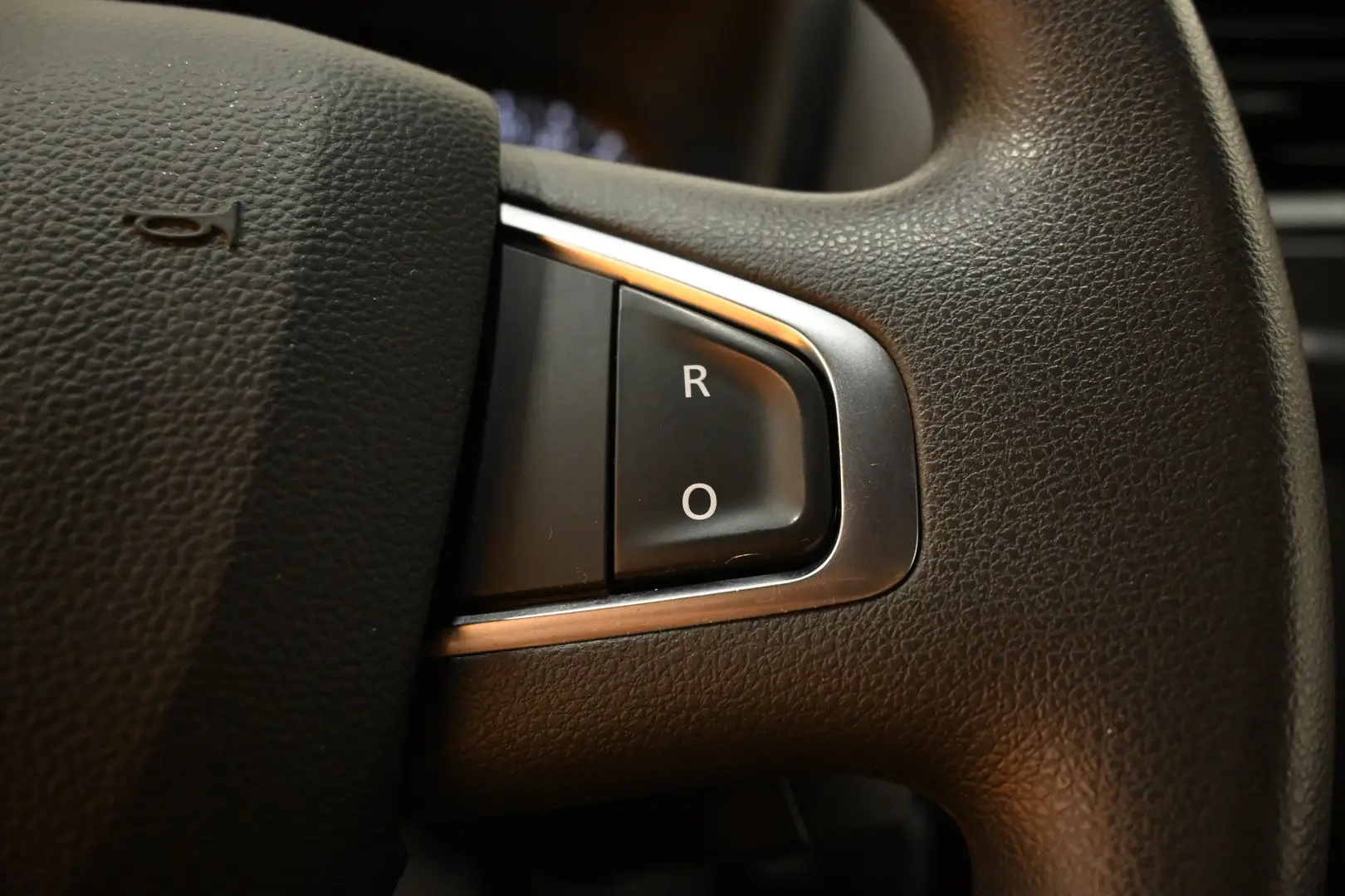 Car Image - 6tYtiLMKProEjgyMJtFGl6
