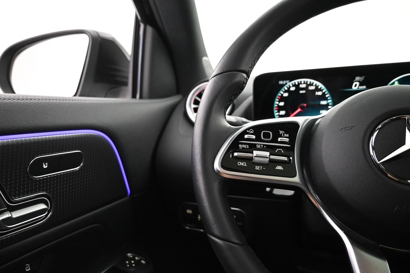 Car Image - 2wOCOKCtmlYPjlRgjD7TvL