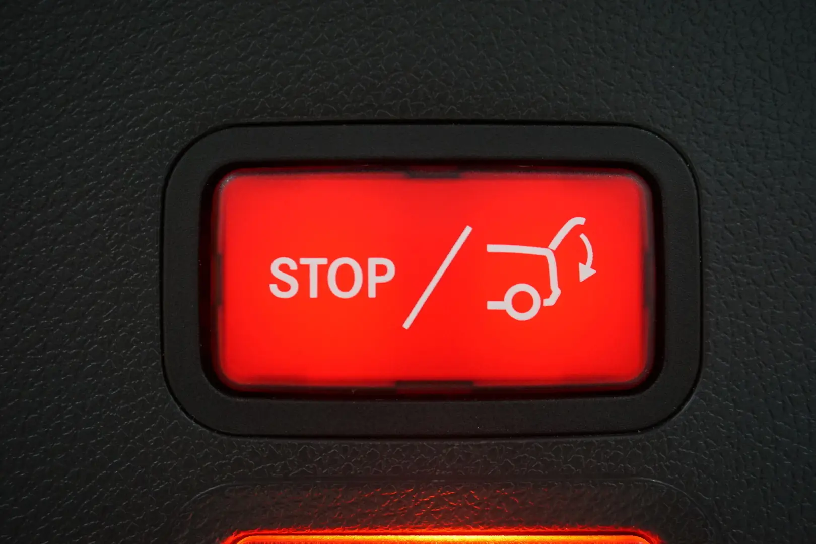Car Image - 5r9VNTVskdLwyDSItoEkPU