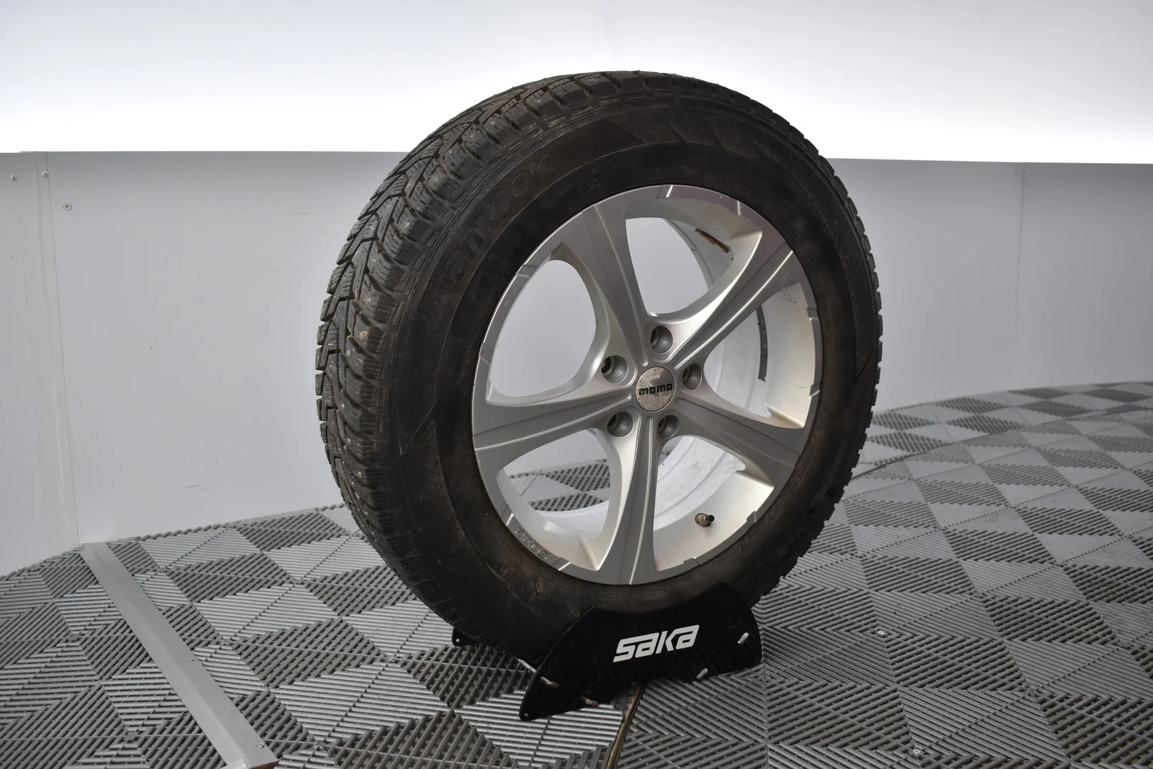 Car Image - 76TWgSbtH8kx4uyVNC7yBN