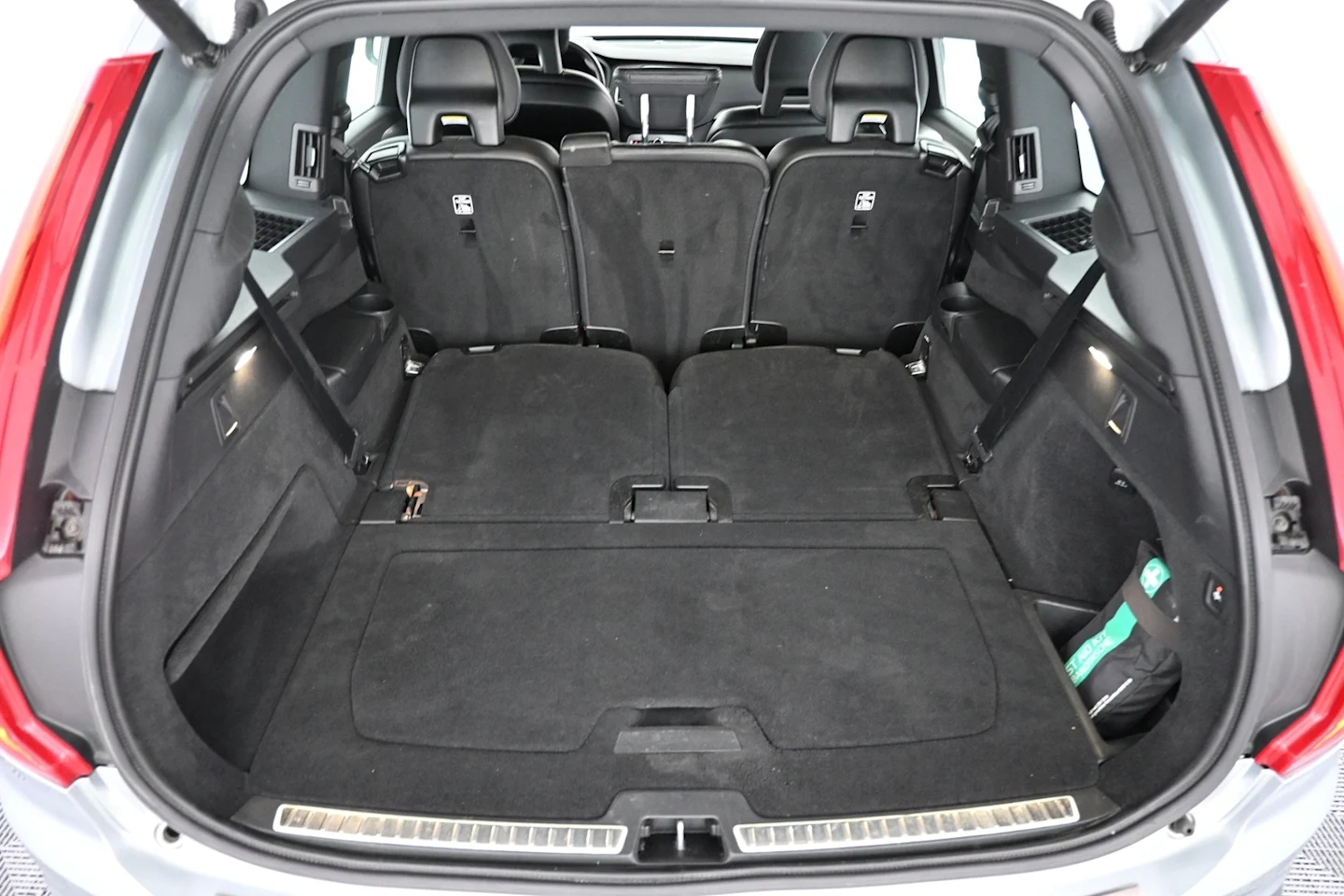 Car Image - 4ThhmJqUlYgpCcGplLix1A