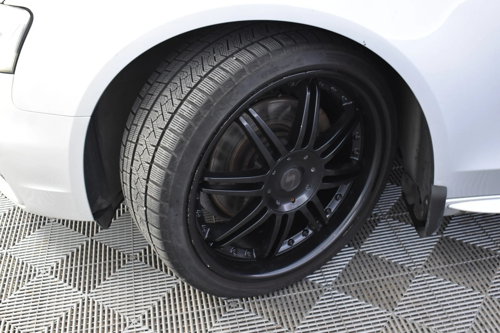 Car Image - 79MSu5CcujMwDXwsi9XWIs