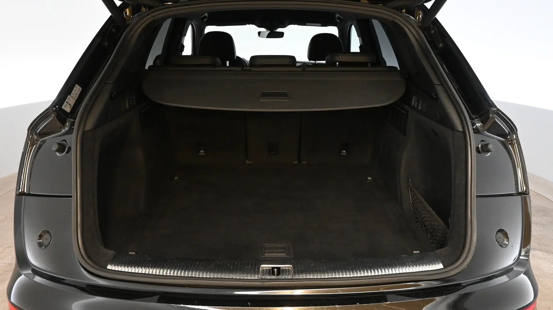 Car Image - 4vXpfN6NgbSkz4PPSyWkxu