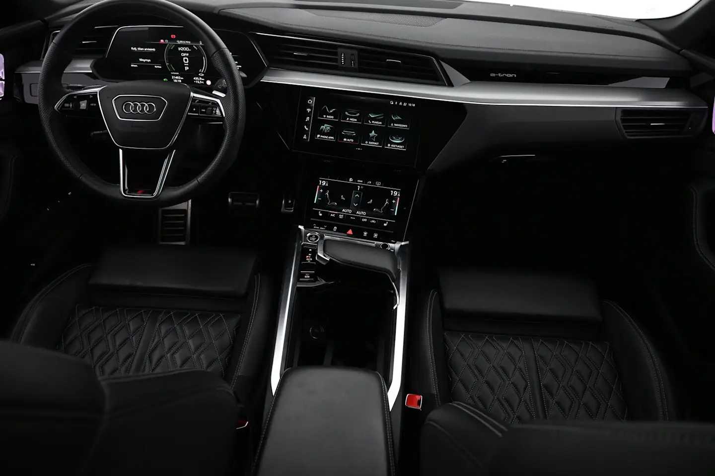 Car Image - 3A49QndwdEEC2yBbmC90lx