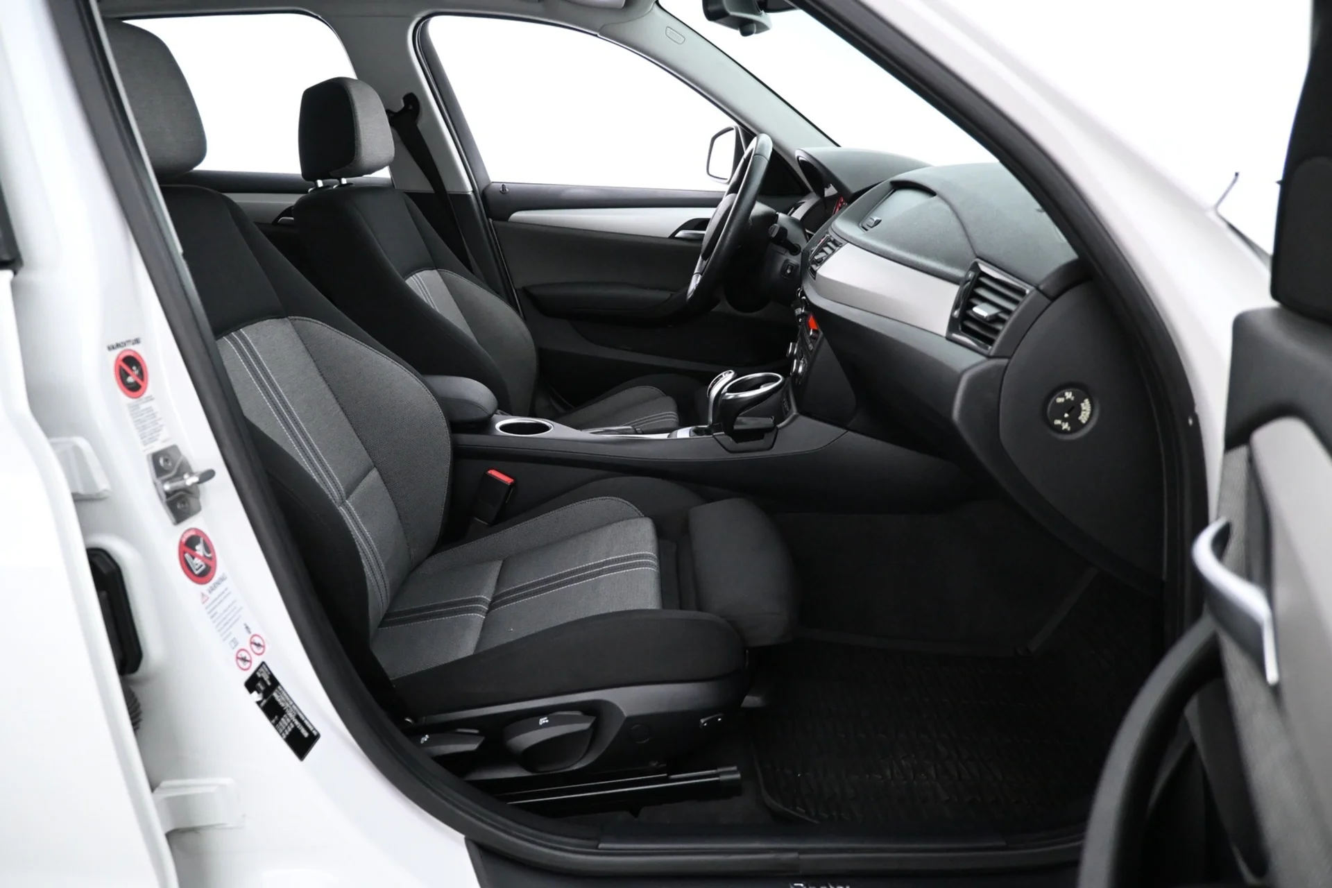 Car Image - 5mCyS7xm1gecnRqReXiBvy