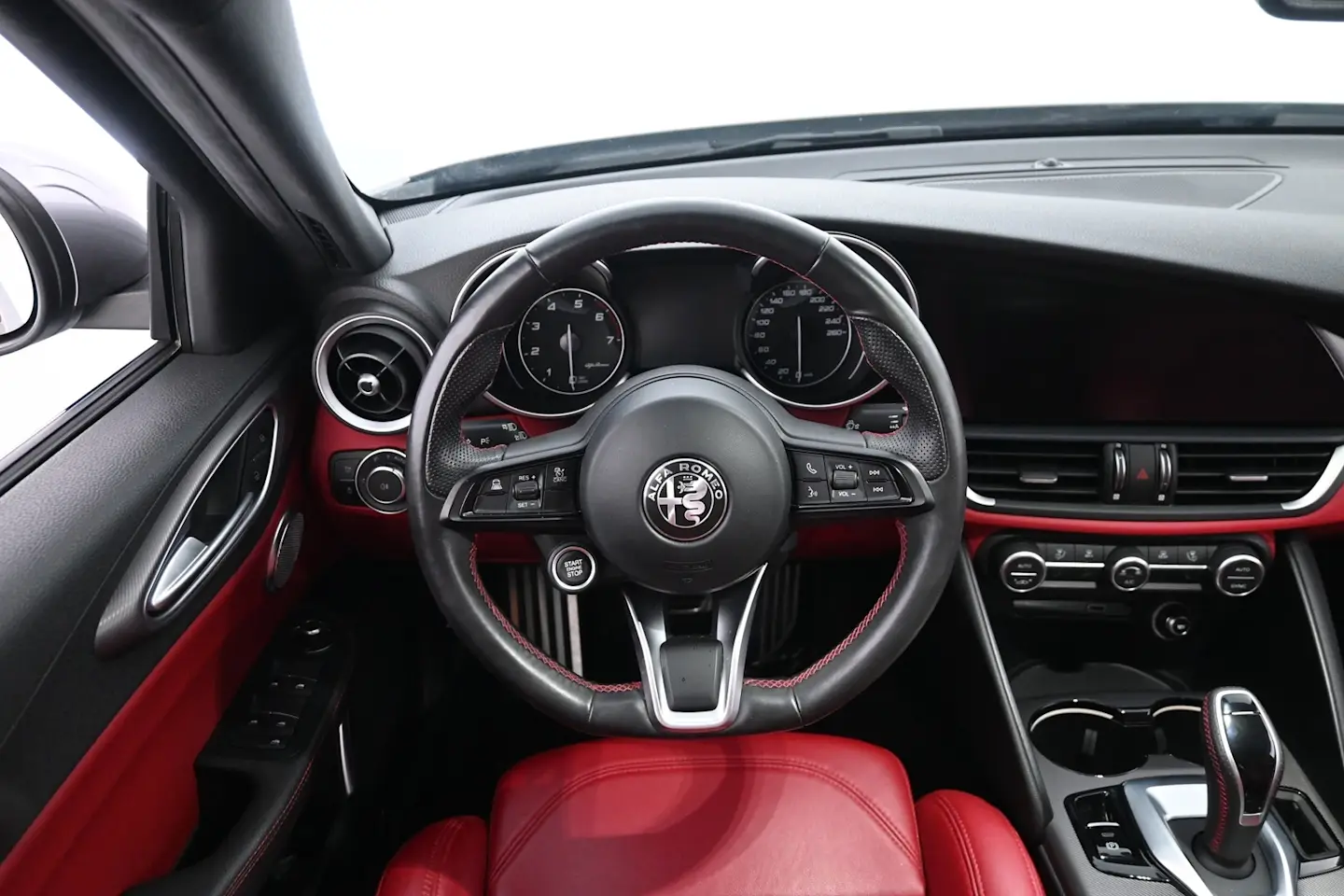 Car Image - 40x2d9h03gxLwTb3yDFep5