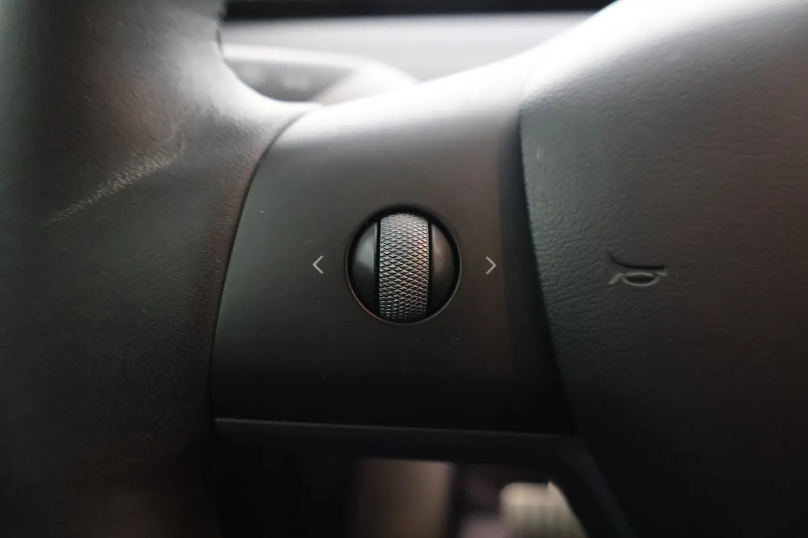 Car Image - 1AX6fMHDADDDLQqrhMfdQB