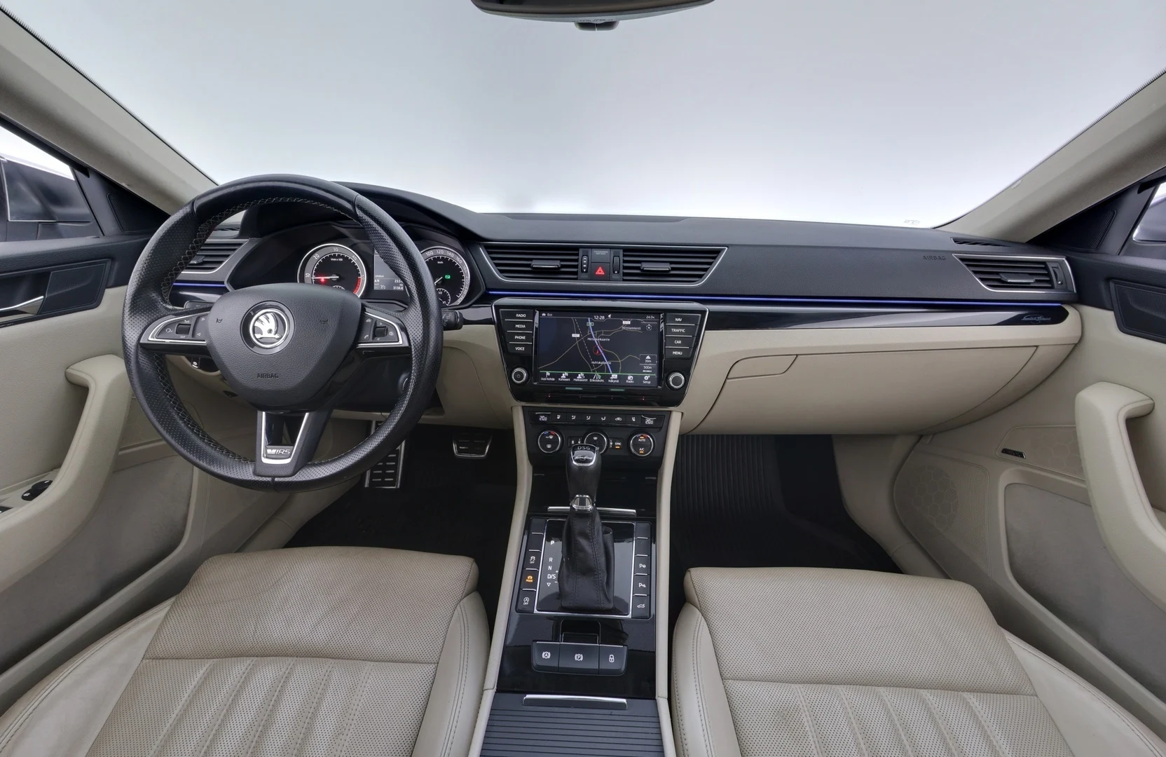 Car Image - 1OH9ZvhYfVXhF1khirKzEz