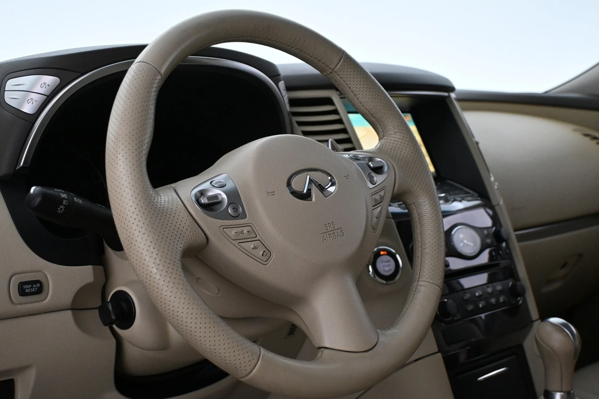 Car Image - 2o9FnhZvkXn25YLTKzQGaX