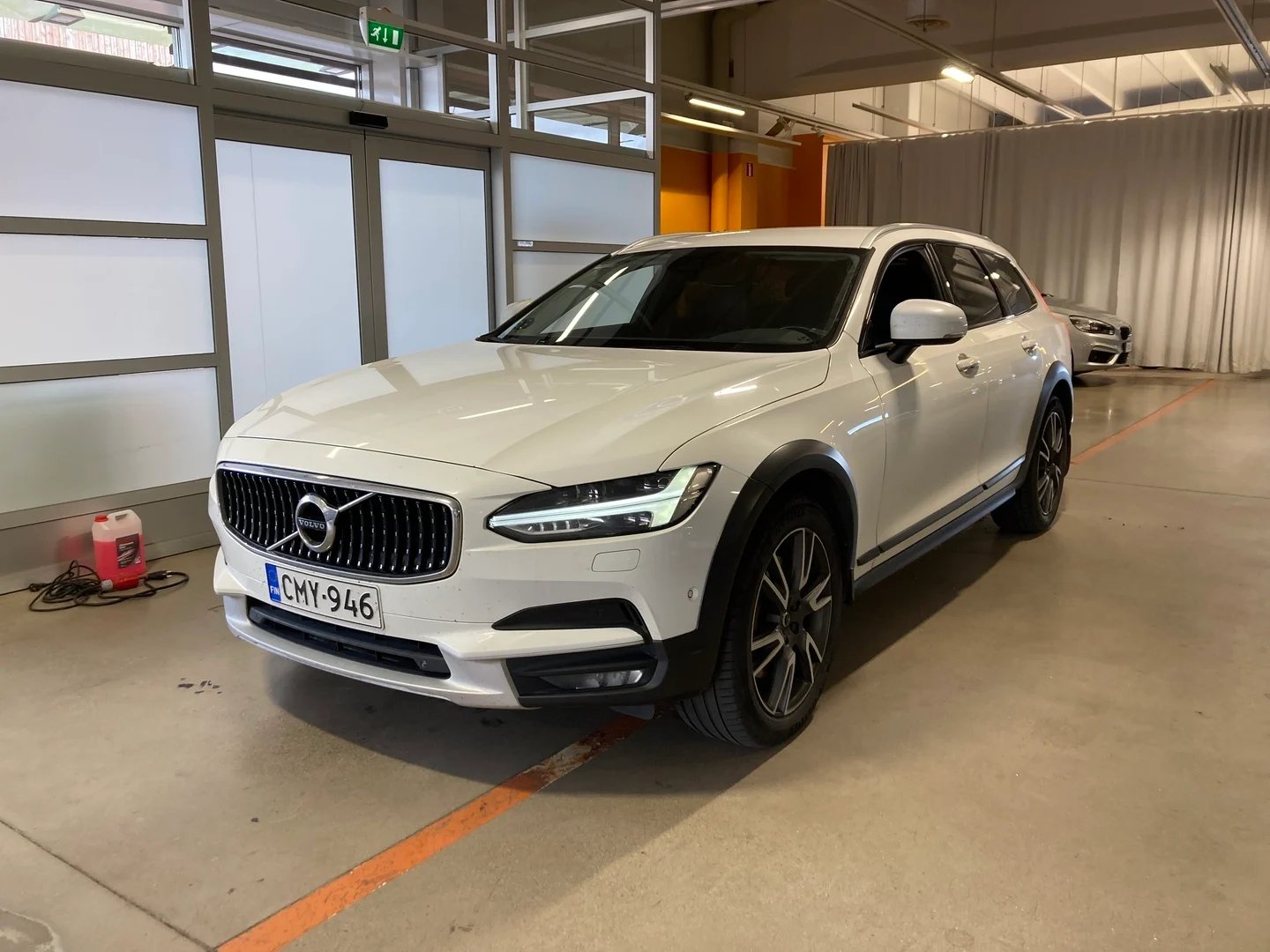 Car Image - 1oT2jRMND5VkTqW8YkzwXc