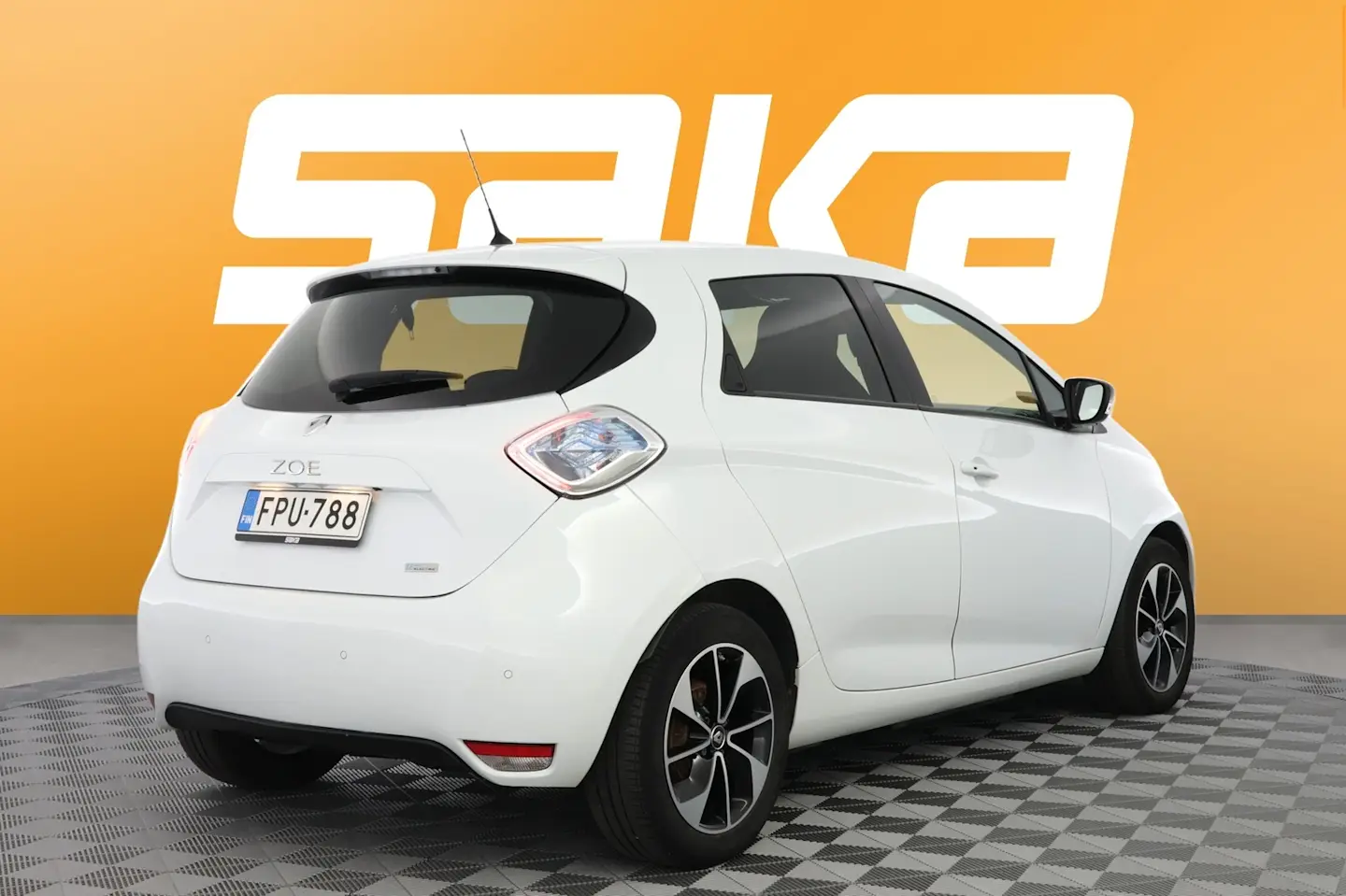 Car Image - 5yCIeAtM6NtqKPCnIhtNA6