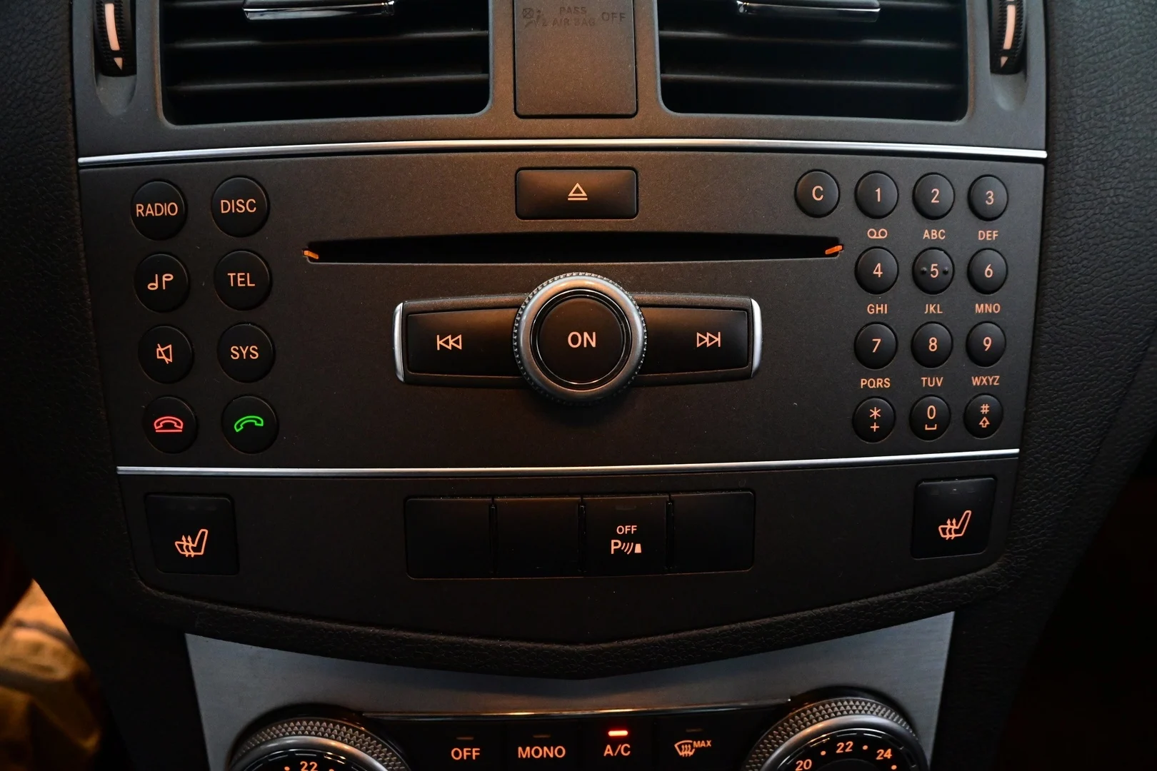 Car Image - FfJg25b9Xiv3dwdtf8XGD