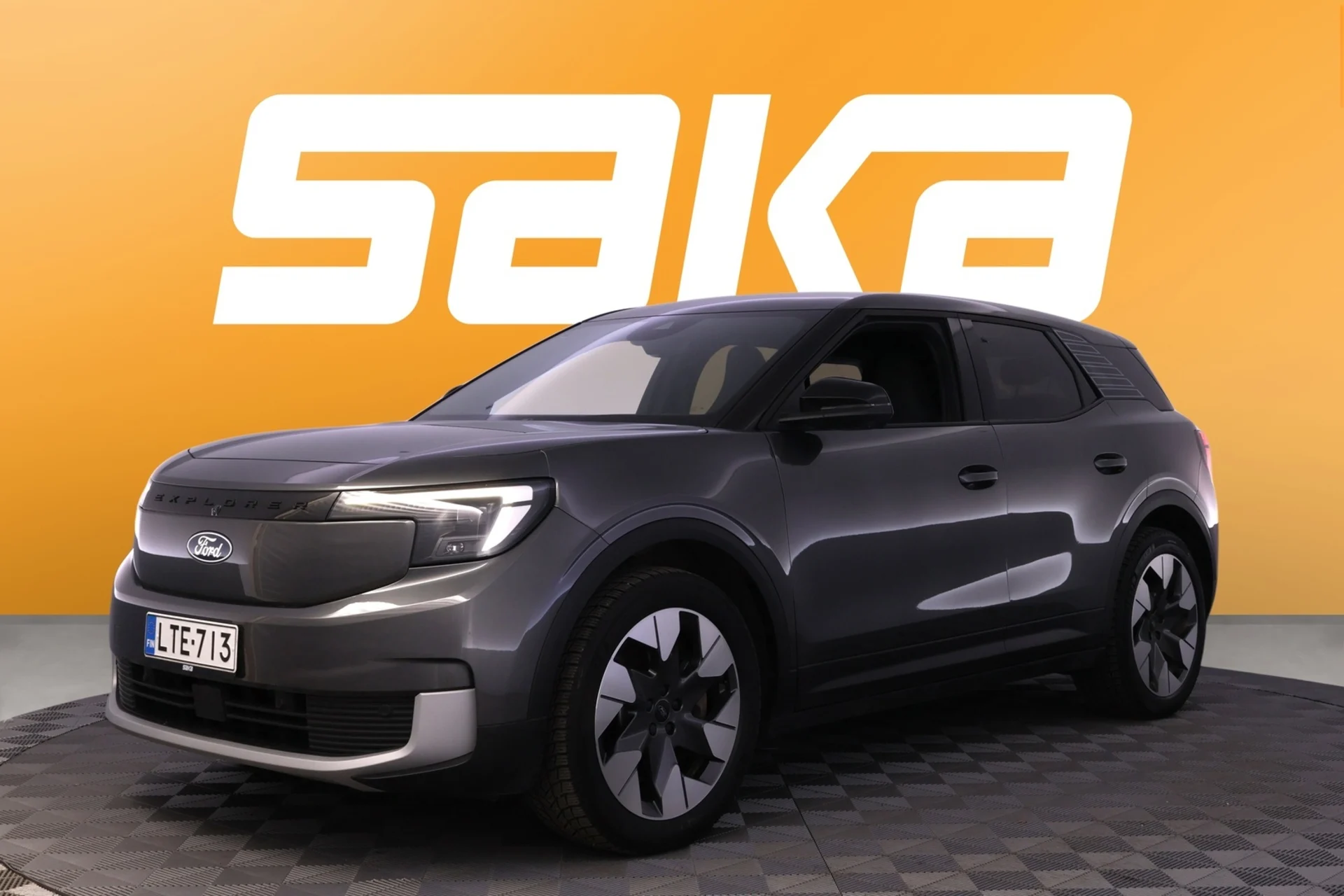 Car Image - 769eerND4n9SROjQ0JQYf3