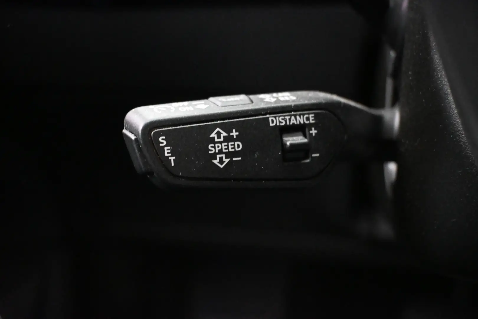 Car Image - 7yfc8LcSsQGGREM6YViXar