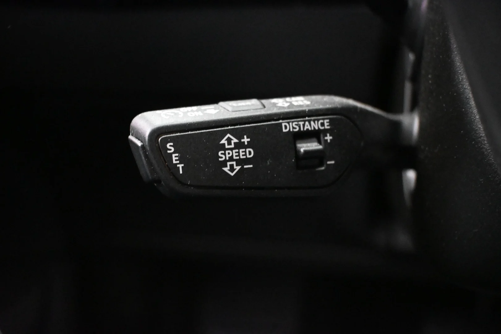 Car Image - 7yfc8LcSsQGGREM6YViXar