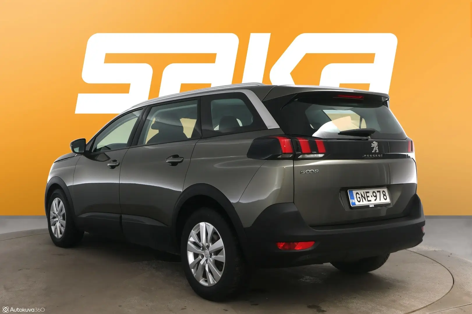 Car Image - 4ZQe2mzEq3YhB10Mxc7mvJ