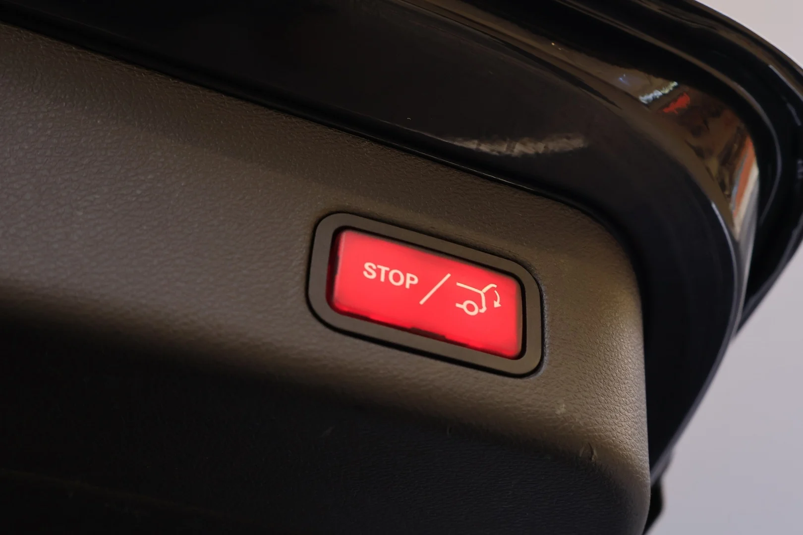 Car Image - 5oBBo2rcucENeE1DA7YqVG