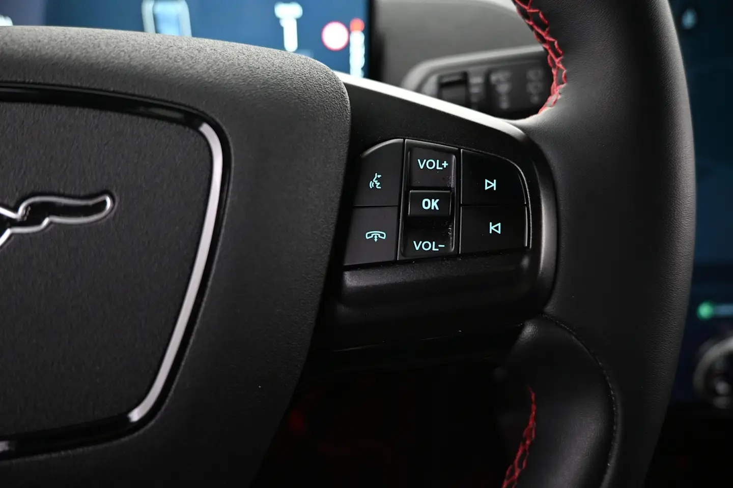 Car Image - 2NtY9ZnU68GQga3ahMmU2g