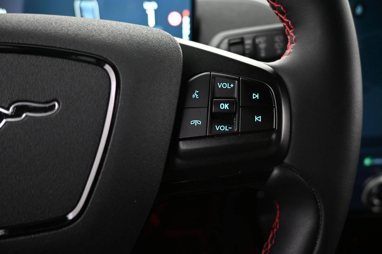 Car Image - 2NtY9ZnU68GQga3ahMmU2g