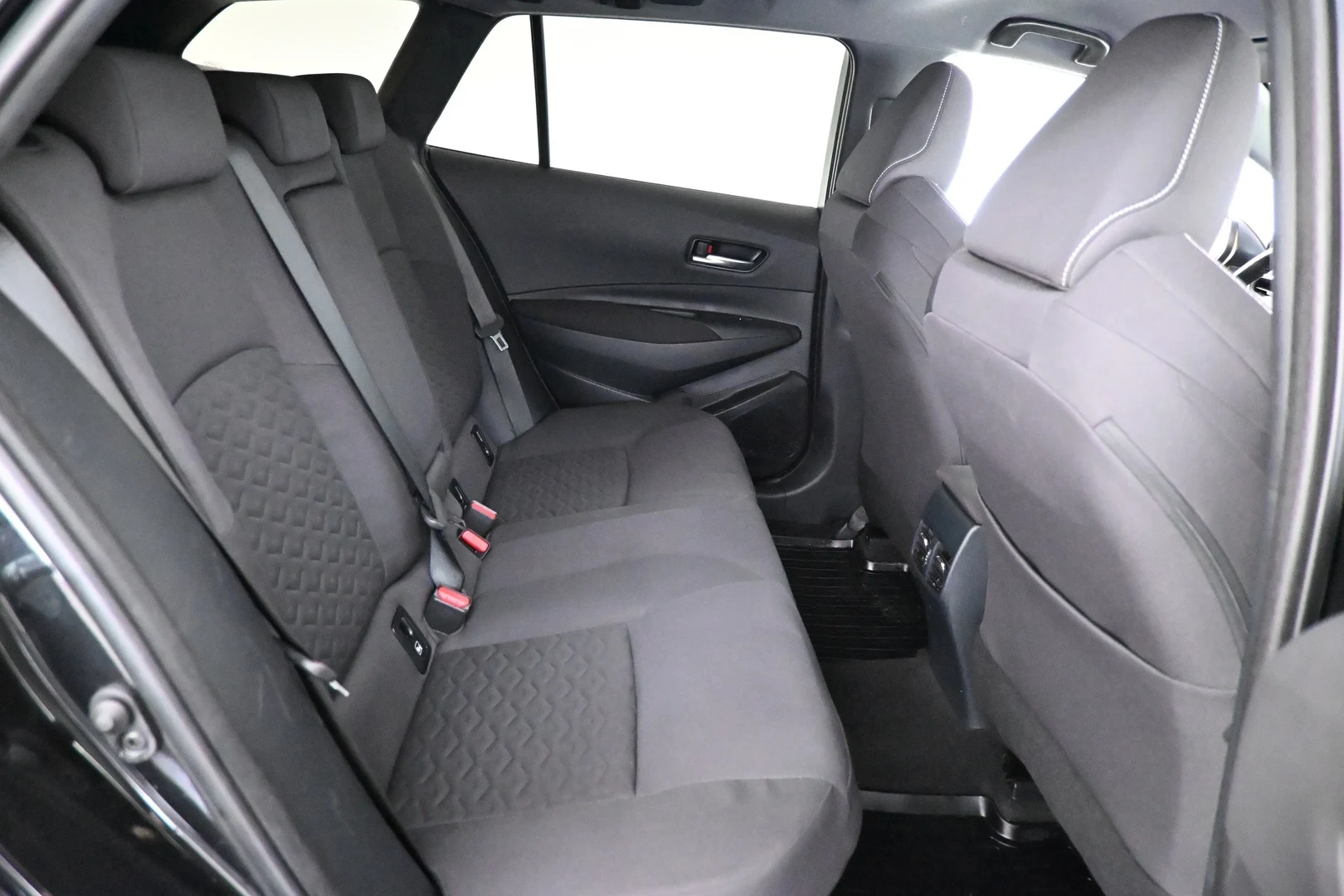 Car Image - 6iKB0iLBbDyv3vjF7XWz6r