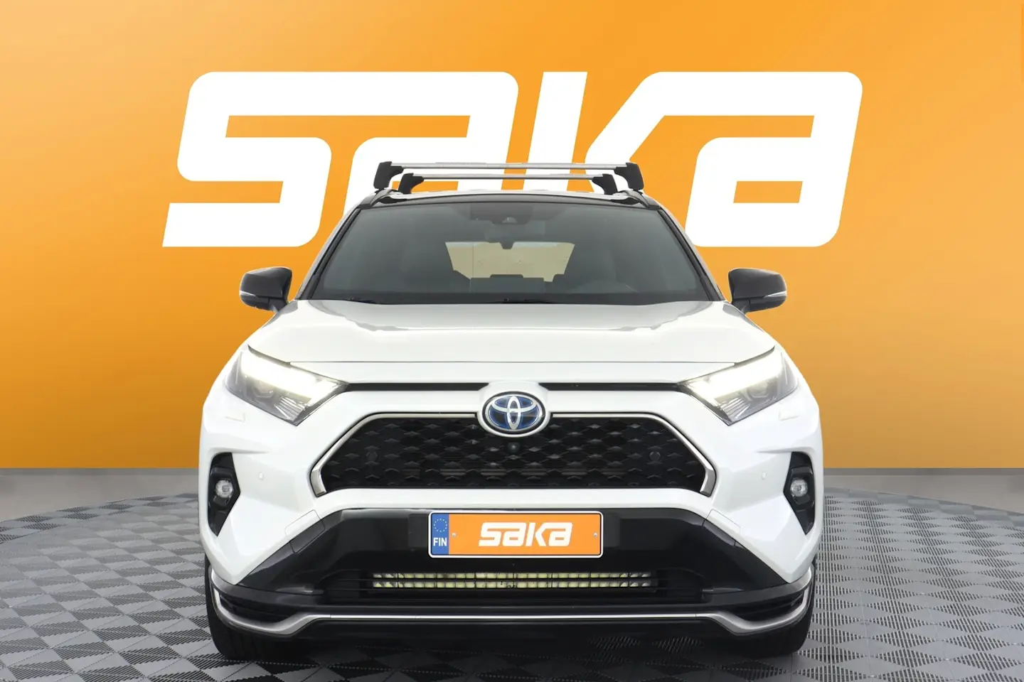 Car Image - 74kKTFLtHRIhUYNc0r9iyT