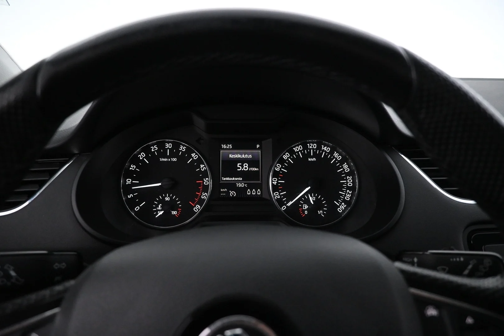 Car Image - 2AneDGuzanMGWXgC1UkGt1