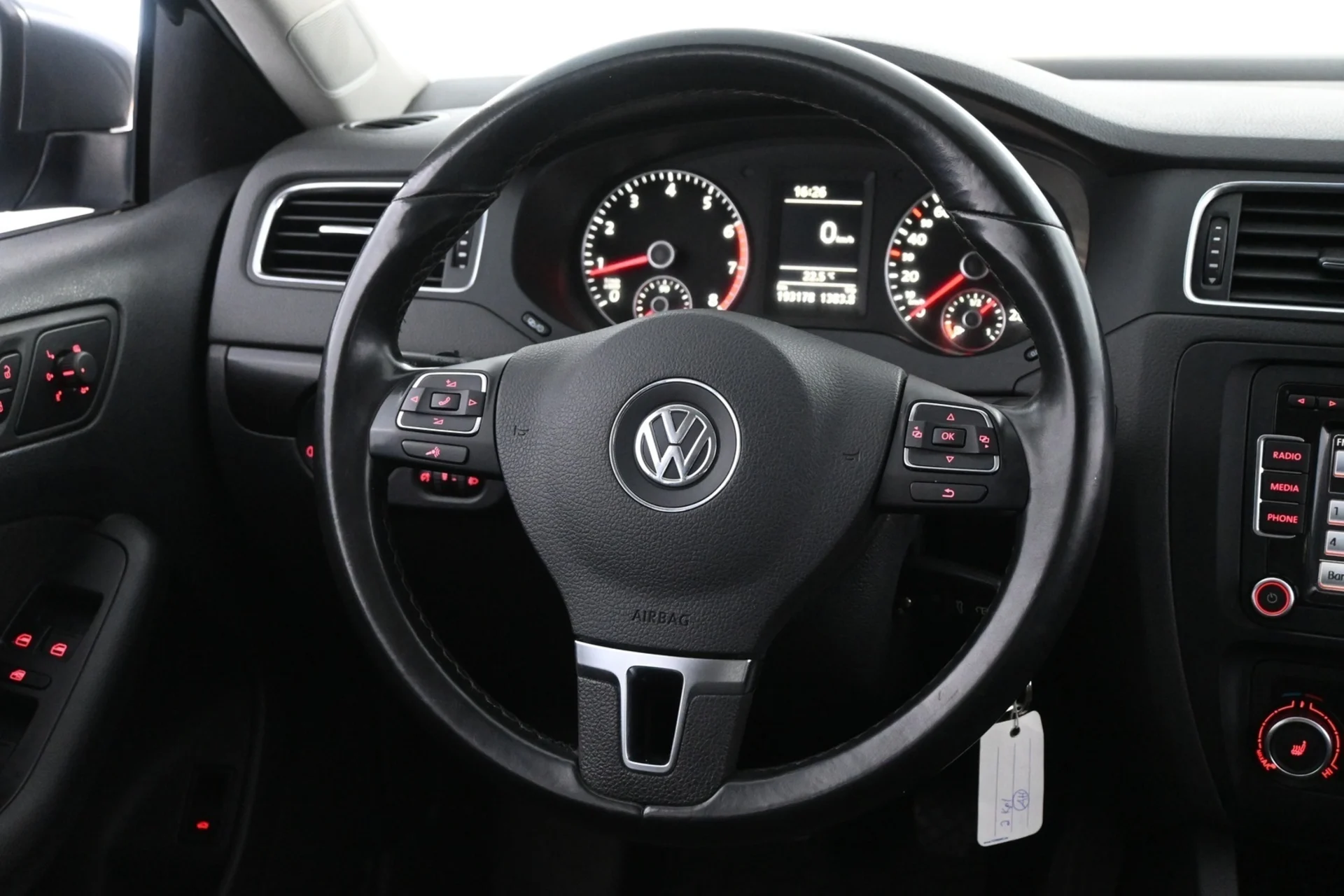 Car Image - 53lsiTqr7sfFz9kvoHIhpb