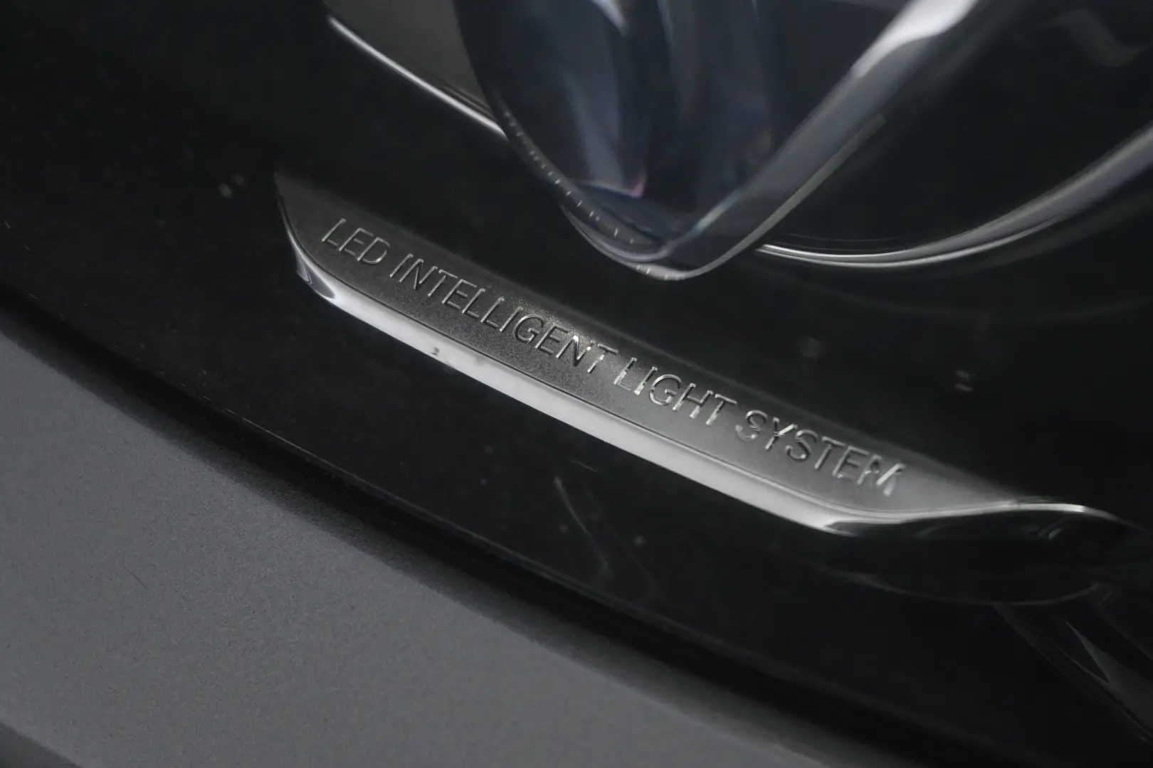 Car Image - 1TrvBSQlrkAozOUvFCDig3