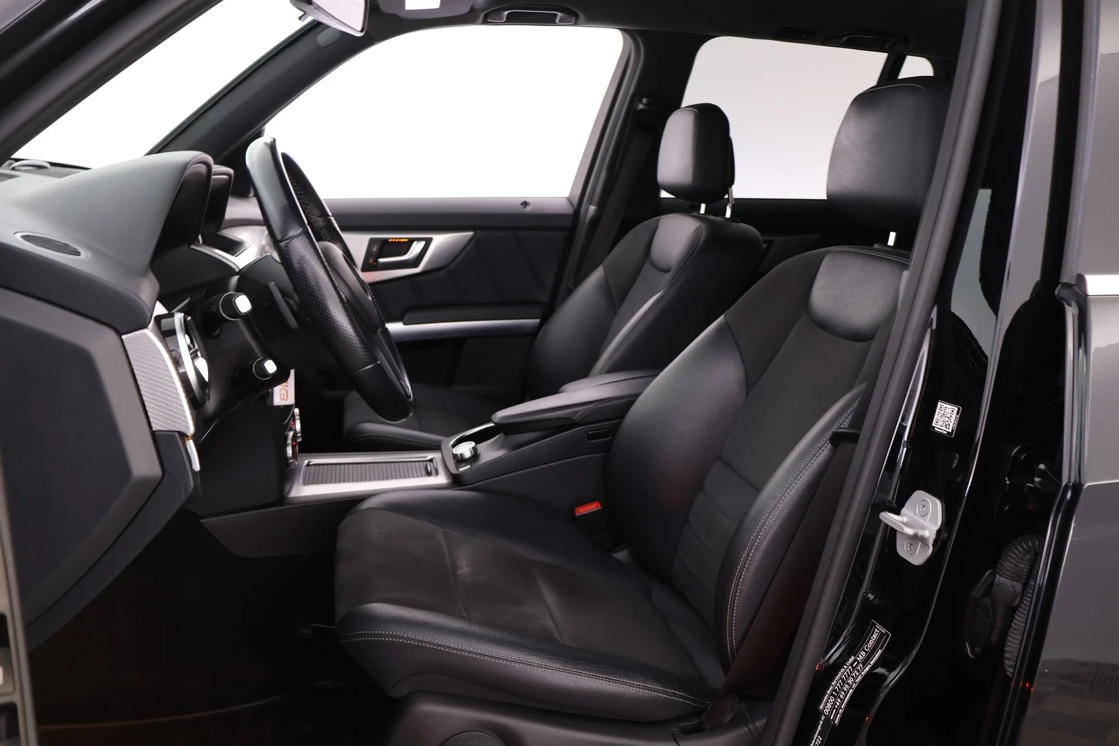 Car Image - YwF9ZjDPHPXAWbHz6LjiG