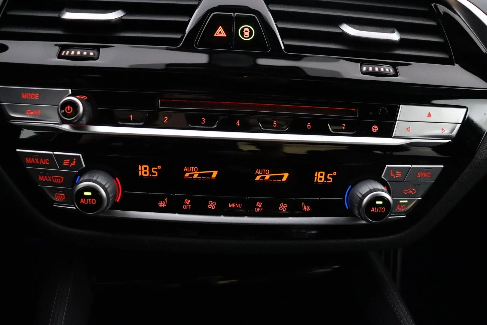 Car Image - 2fBLCIwai1BXu0ohYaht9c