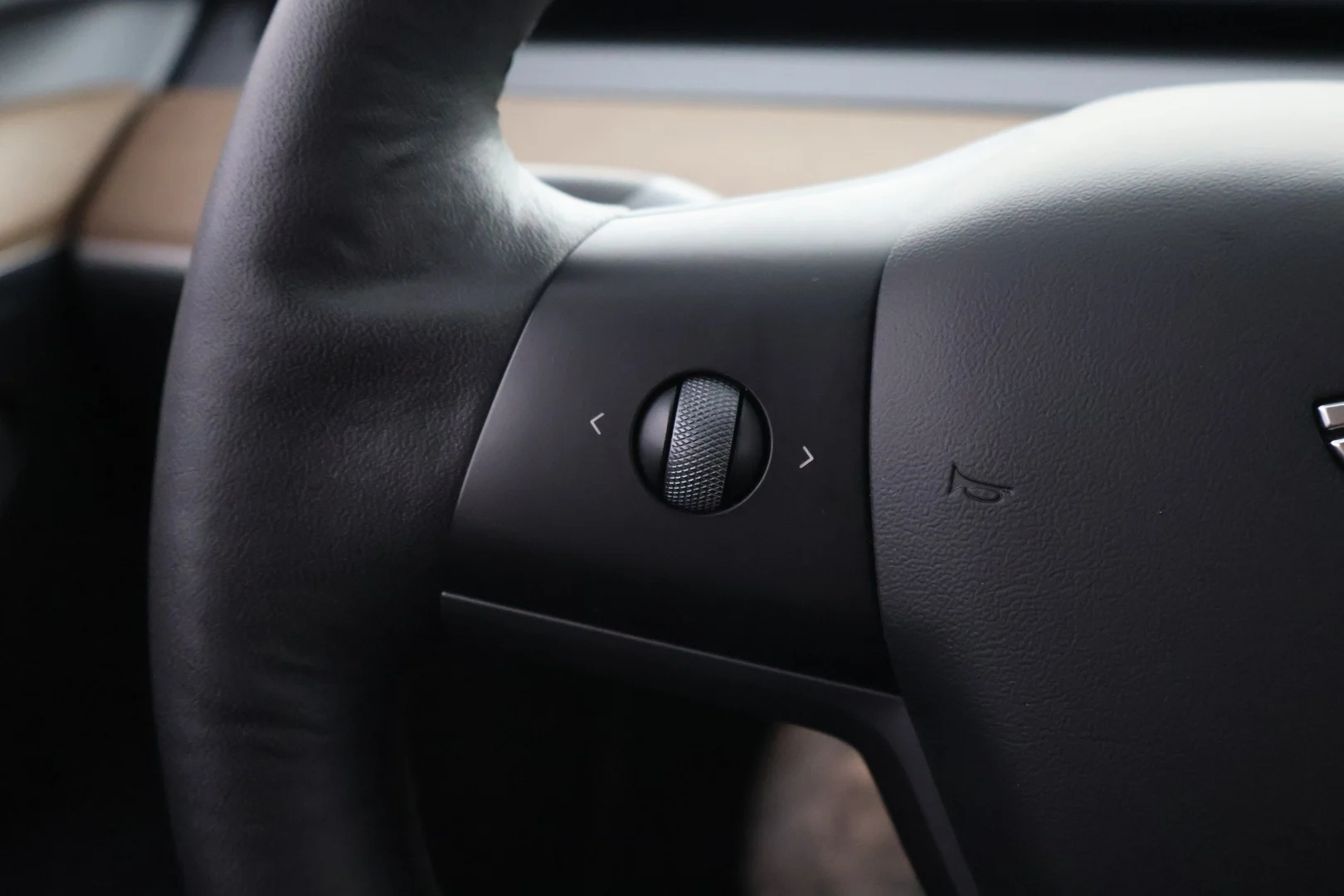 Car Image - 5o4MBF1A9yYtAywrNuQToe
