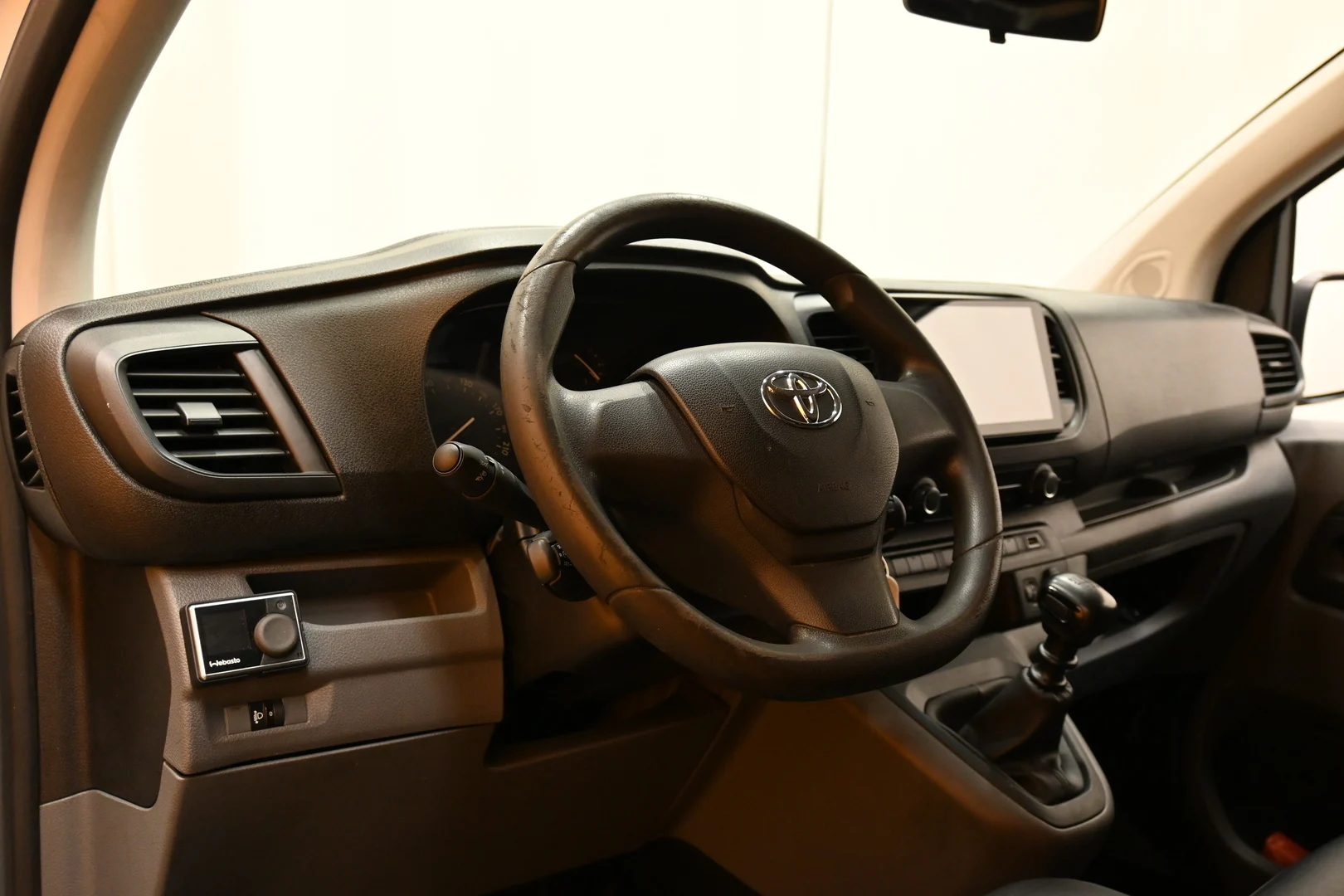 Car Image - 1FWrUbg0W9cN6Qc0TOAOr1