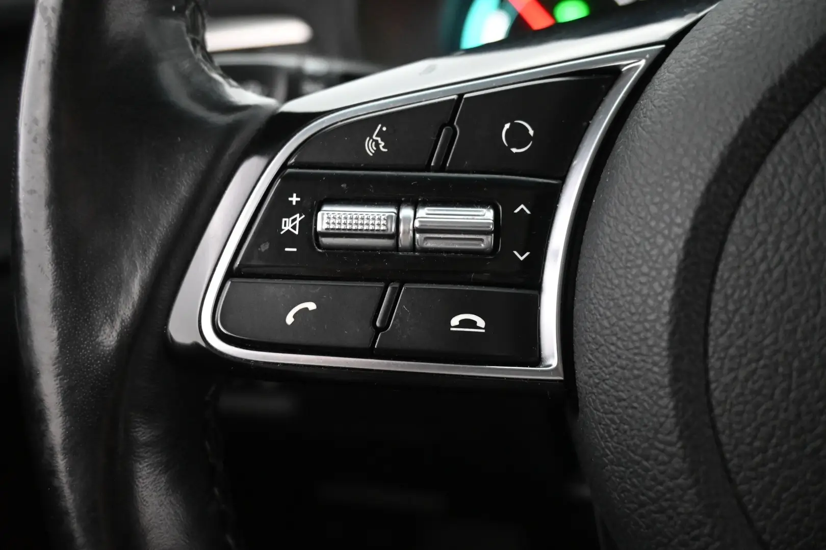 Car Image - 2iKhYbbW1Hu2n5Qz9ydLwJ