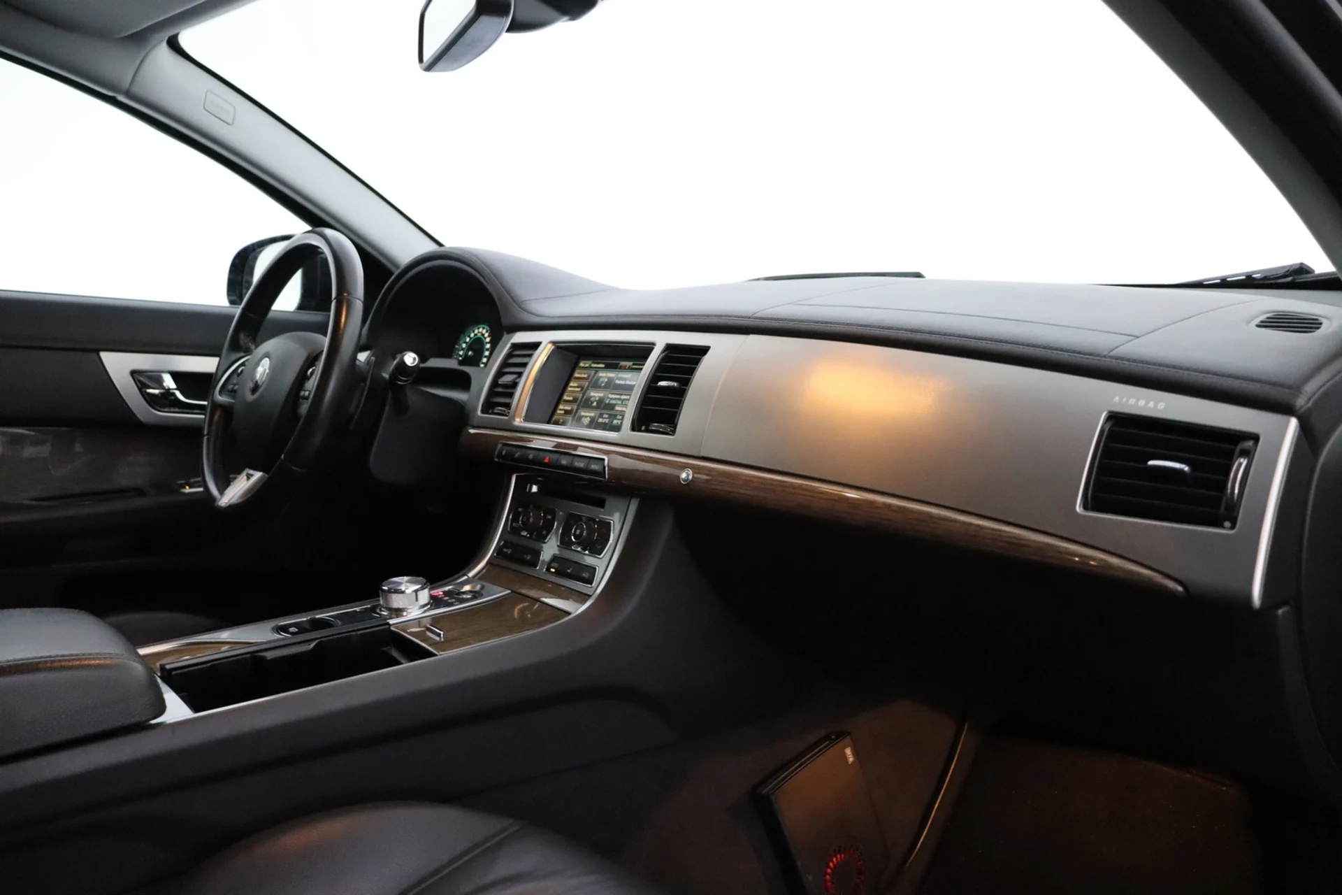 Car Image - 7Dk48RxmwIEdWy1HxKU4jZ