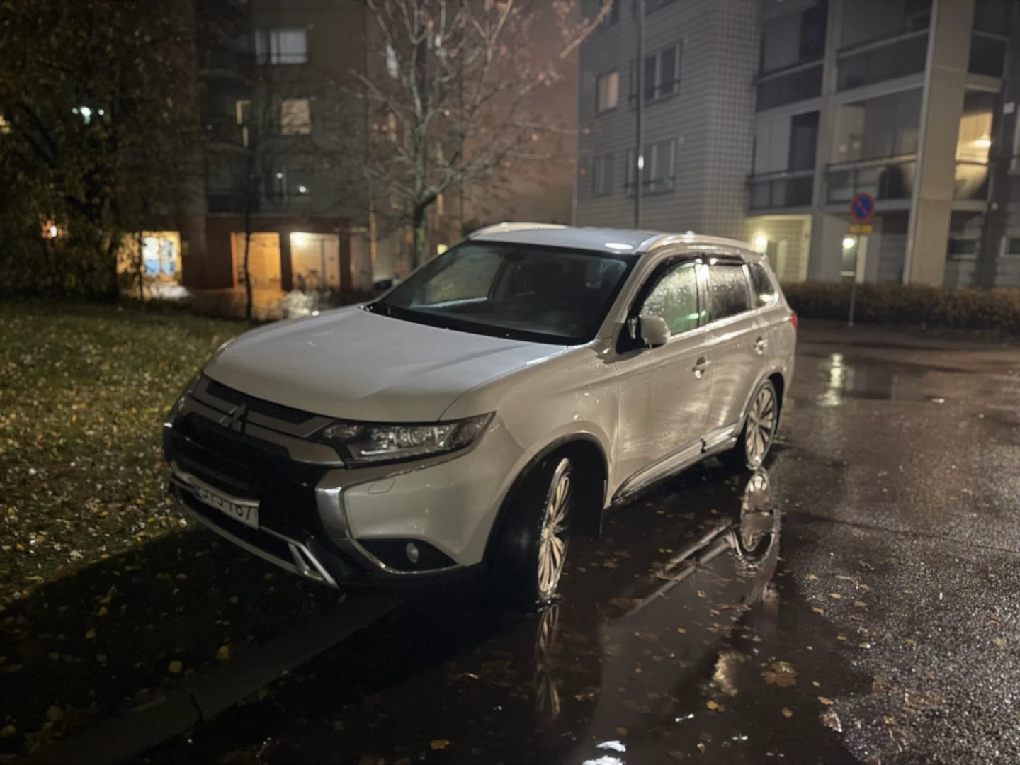 Car Image - 5dG8vQVeXtjJVJFN8SvCkV