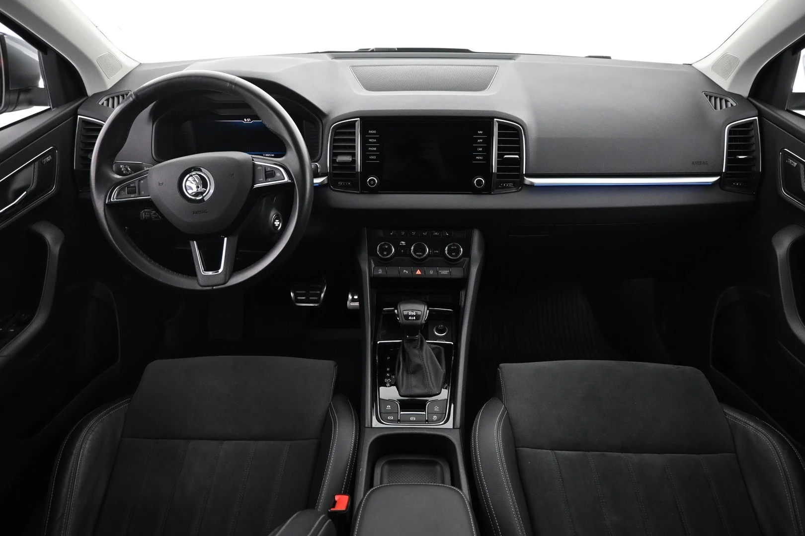 Car Image - 7D76BaShABGRMiImAIOAj1