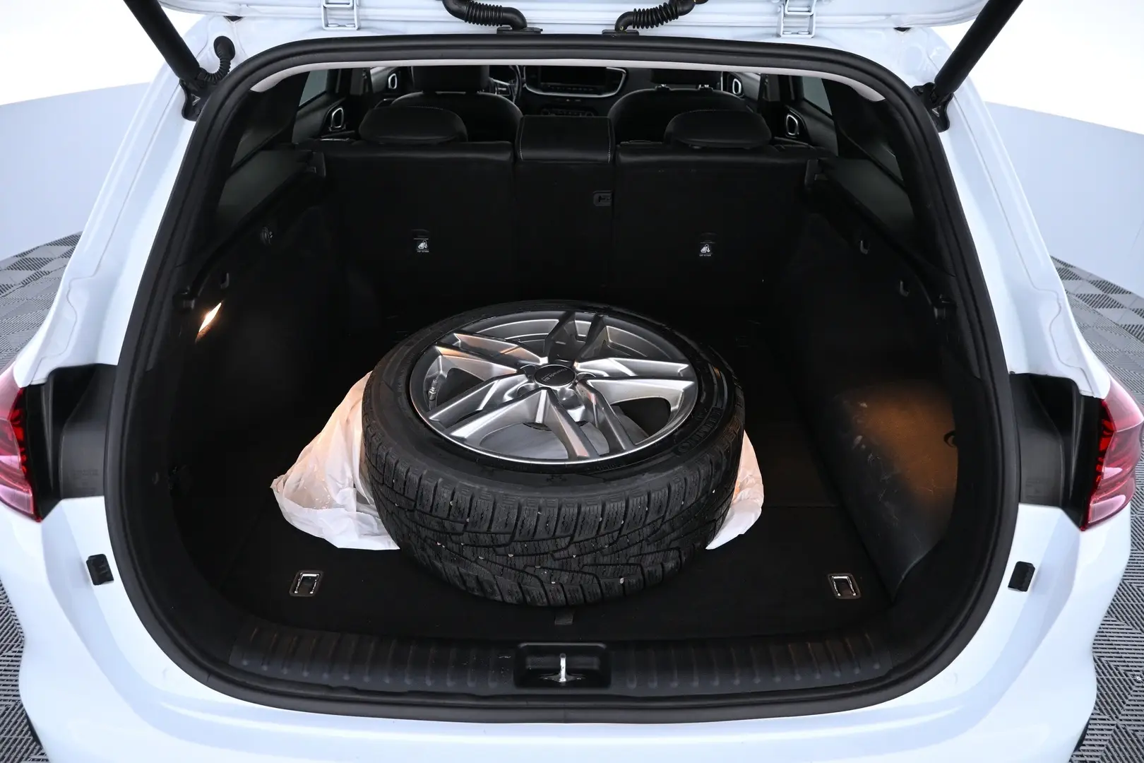Car Image - 6zPULZt2RfNwXVfIOZRIVA